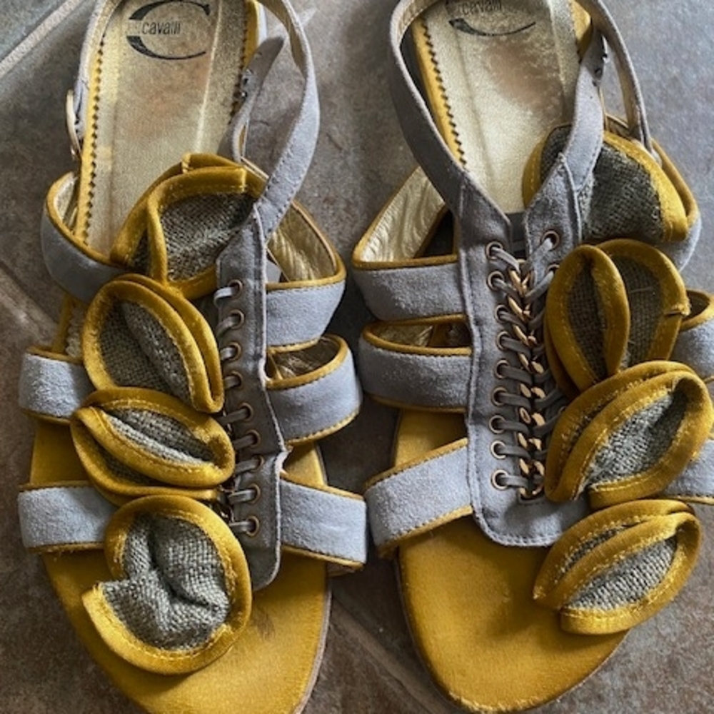 Women's Yellow and Gray Sandals